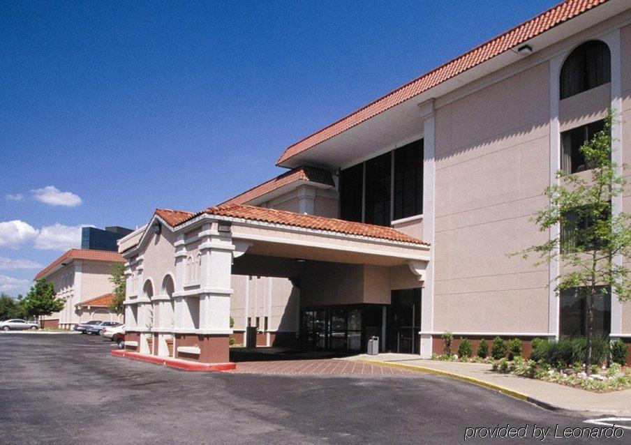 Oyo Hotel Tulsa I-44 Midtown Экстерьер фото