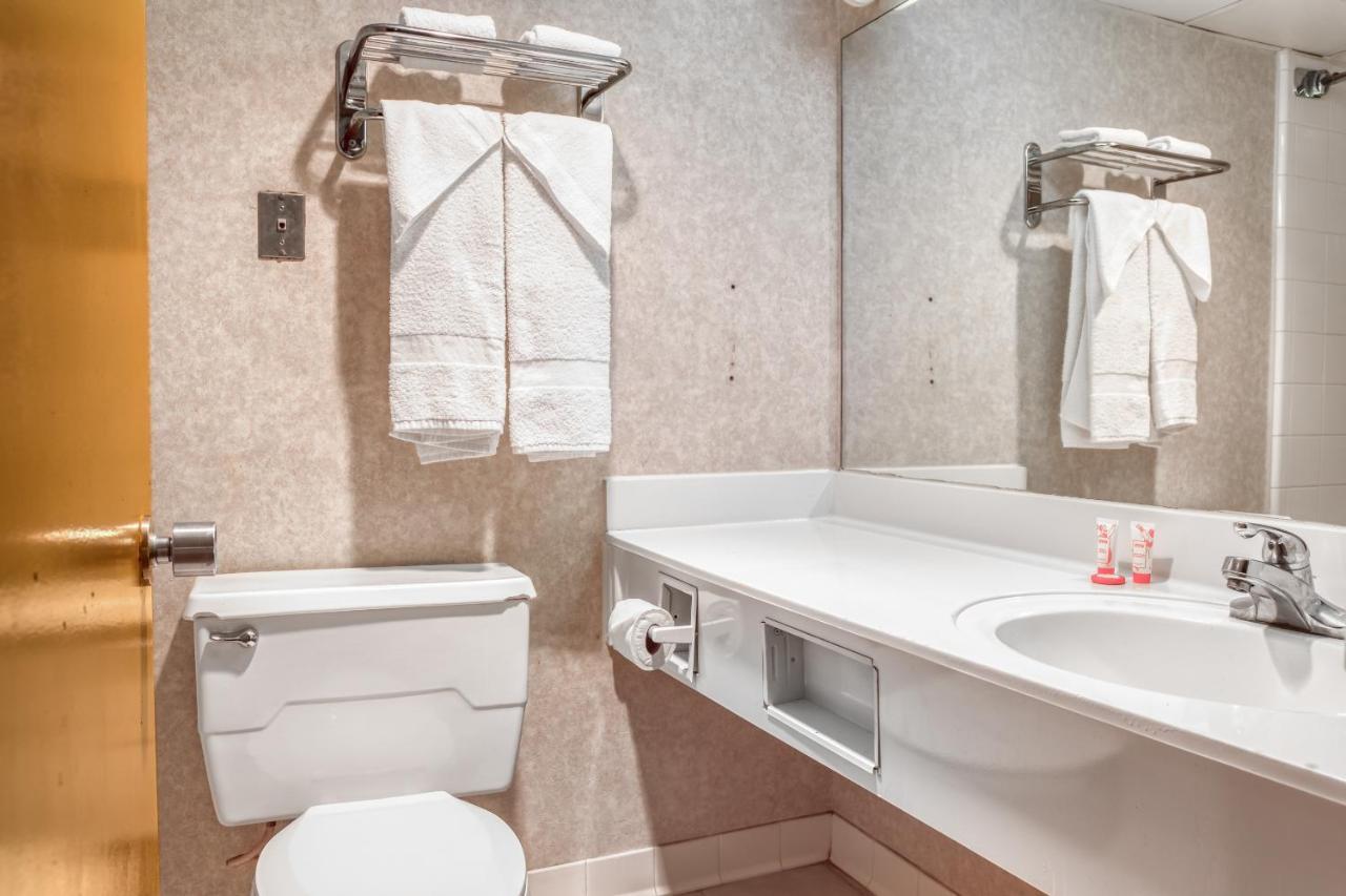 Oyo Hotel Tulsa I-44 Midtown Экстерьер фото