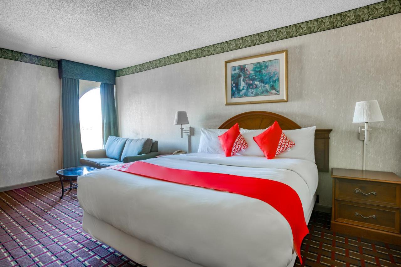 Oyo Hotel Tulsa I-44 Midtown Экстерьер фото