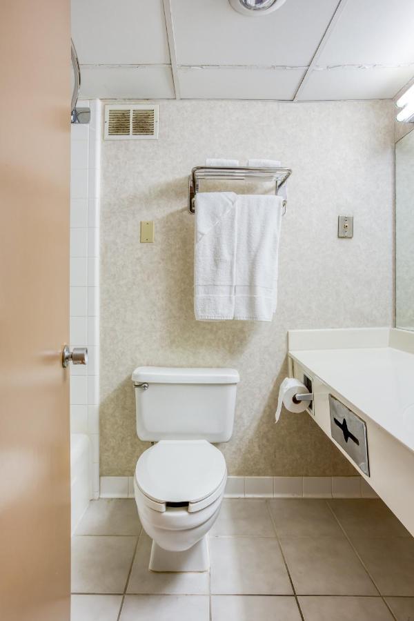 Oyo Hotel Tulsa I-44 Midtown Экстерьер фото